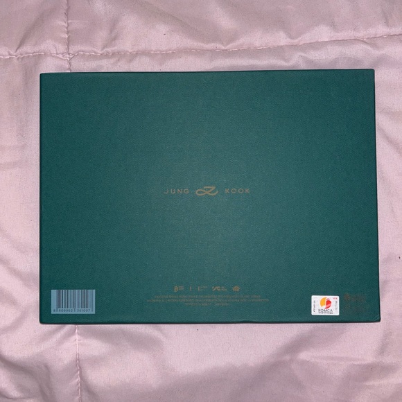 Jungkook Signed Golden Album - Picture 4 of 6
